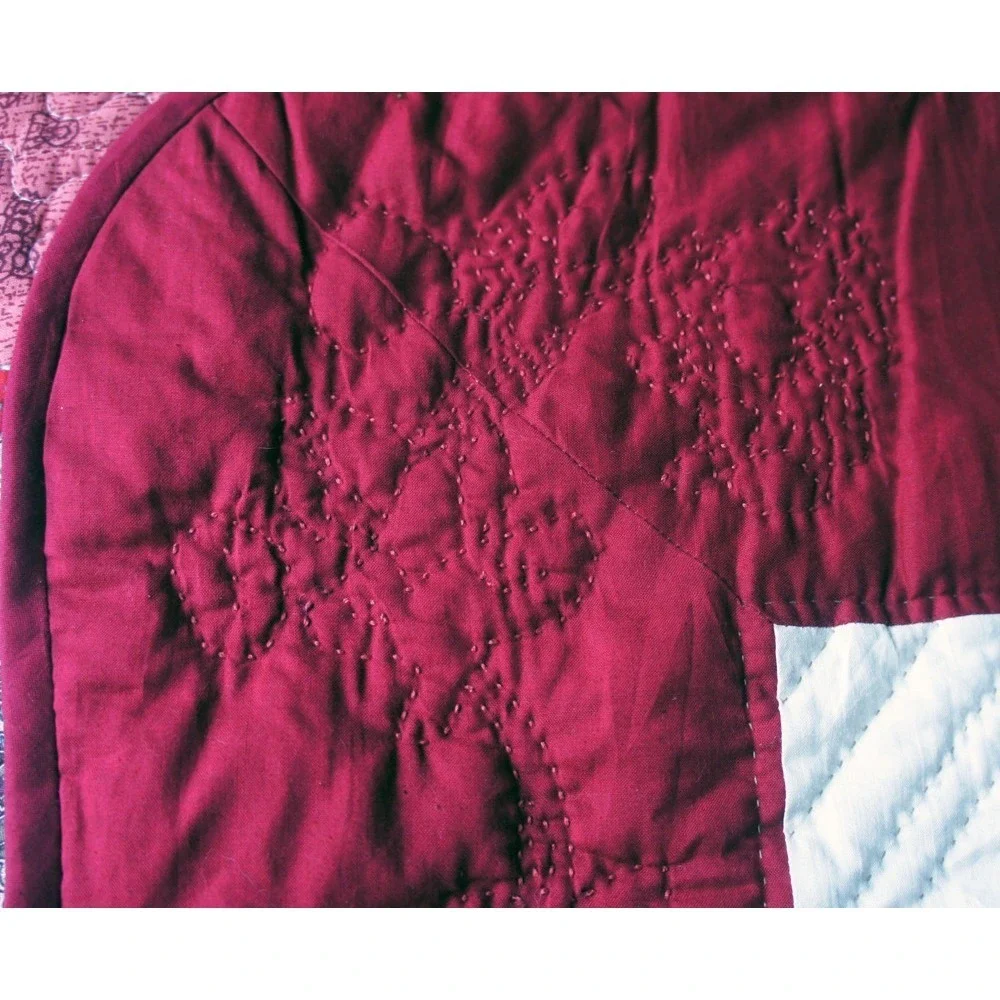A Gorgeous Embroidered Christmas Evergreens Quilt with Mistletoe and Holly 60x50